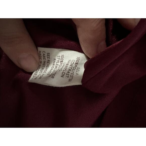 Blu Pepper | NWT Maroon Sparkle Lace Trim Tank Top | Size Small - Picture 10 of 12